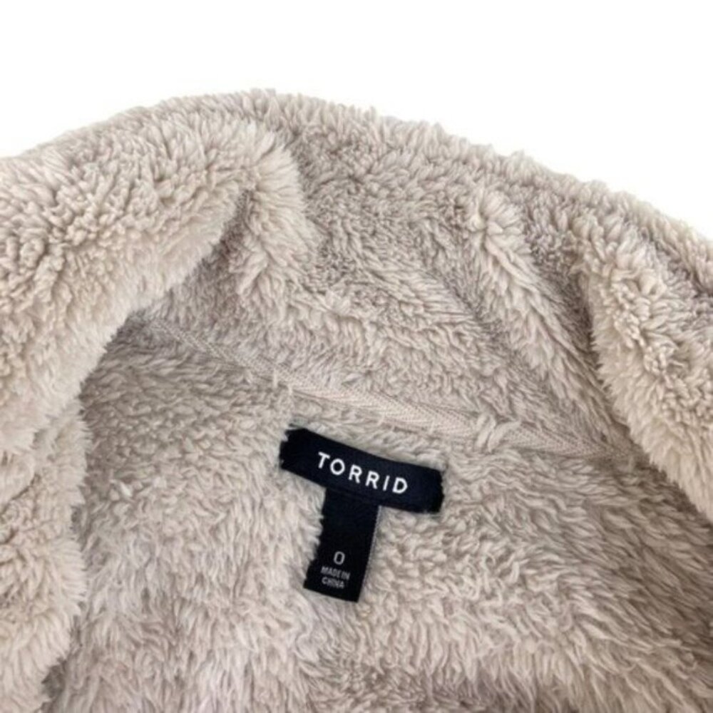 Torrid Fuzzy Taupe Full Zip Faux Sherpa Teddy Jacket - Picture 3 of 6